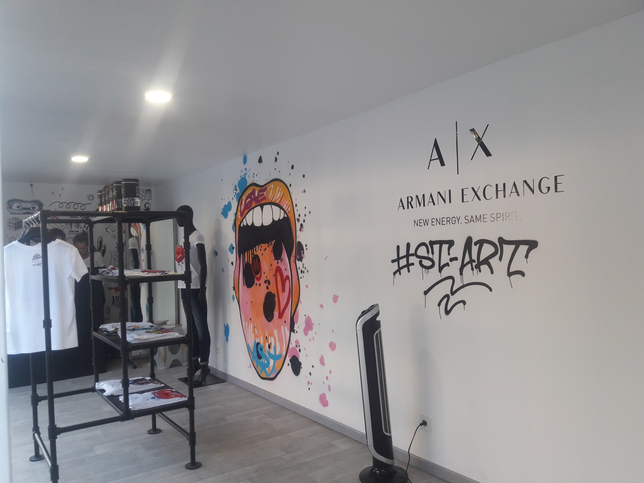 Pop-up shop Armani Exchange